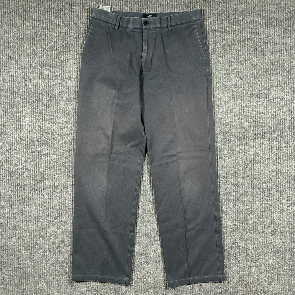 Dockers D2 Mens Signature Khaki Pants Size 33x32 Gray Straight Fit Mid Rise